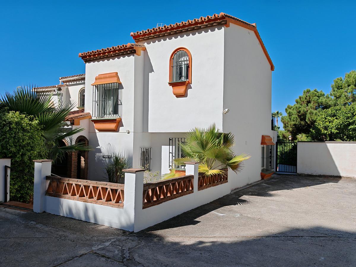 Townhouse Terraced in Calahonda