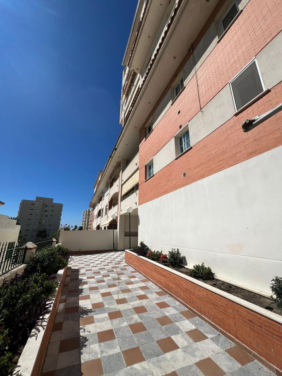 Apartment Middle Floor in Estepona
