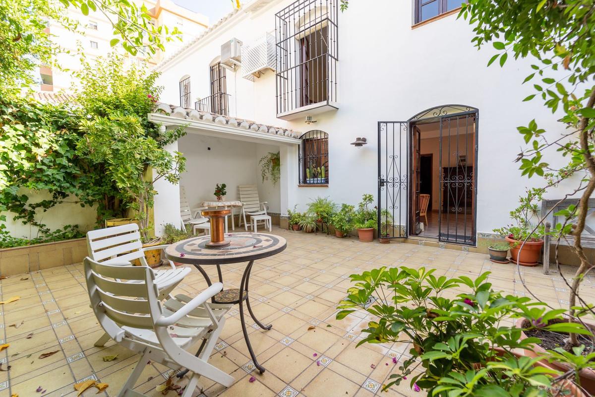 Villa Semi Detached in Fuengirola