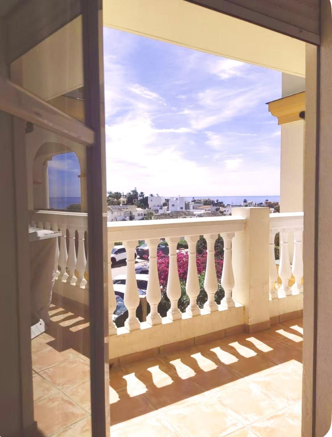 Apartment Middle Floor in Cerros del Aguila