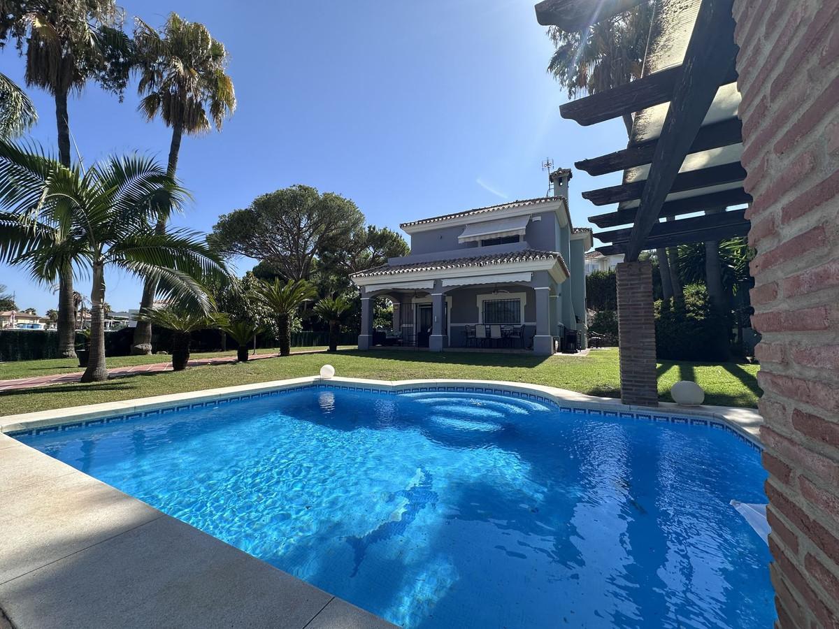 Villa Detached in Bel Air