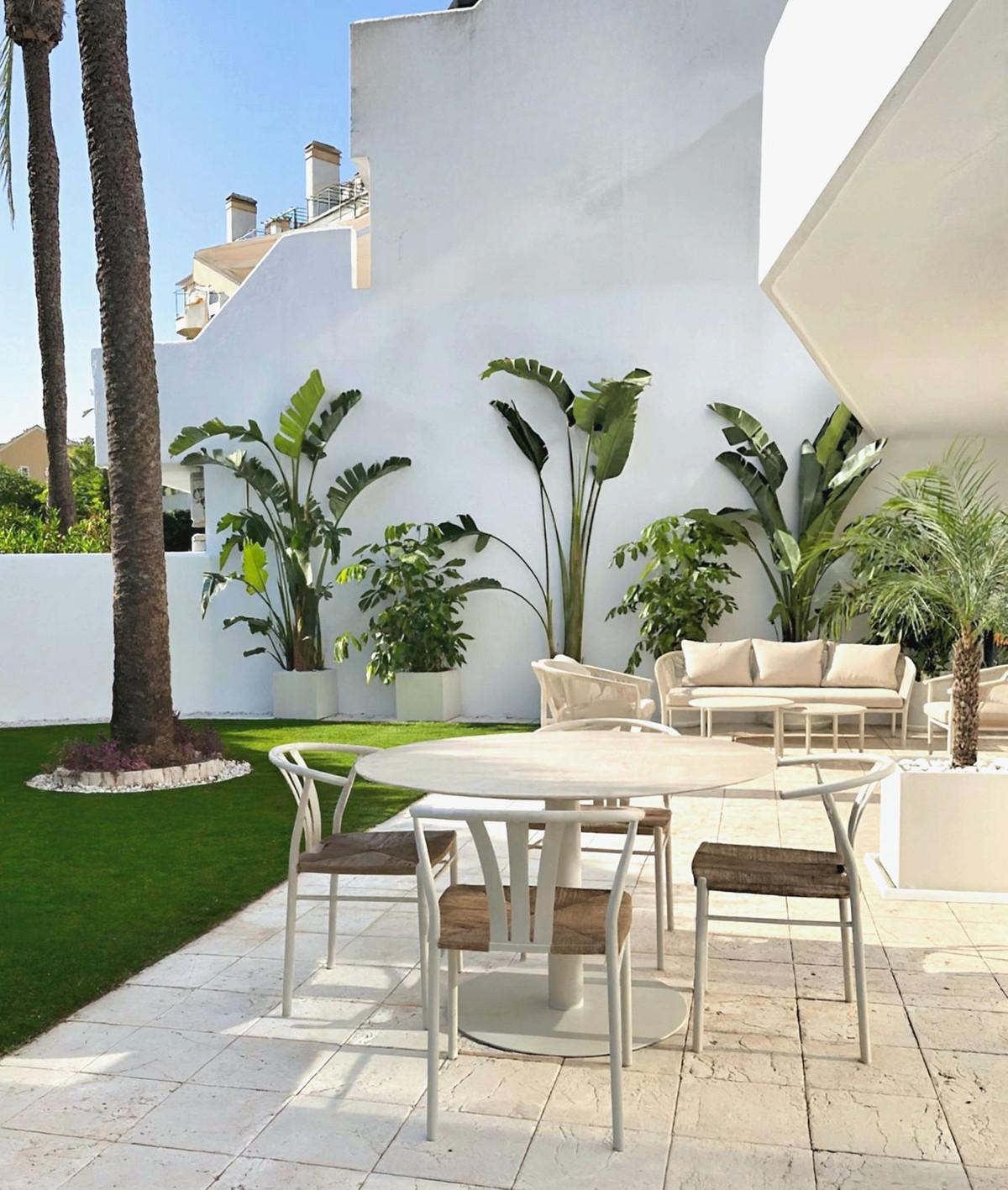 Apartment Ground Floor in Nueva Andalucía