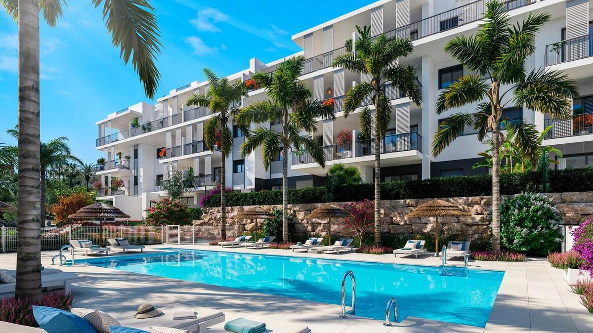 Apartment Middle Floor in Estepona