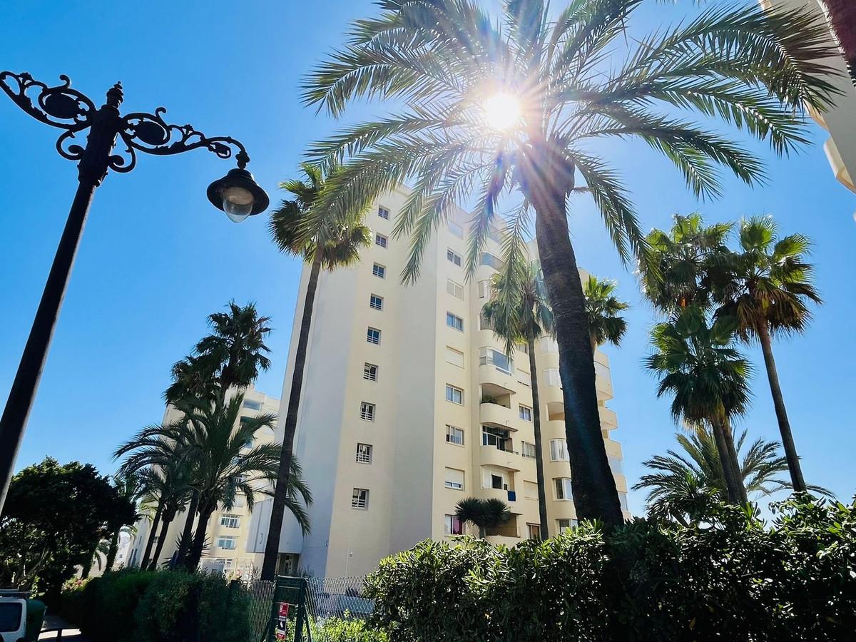 Apartment Middle Floor in Estepona