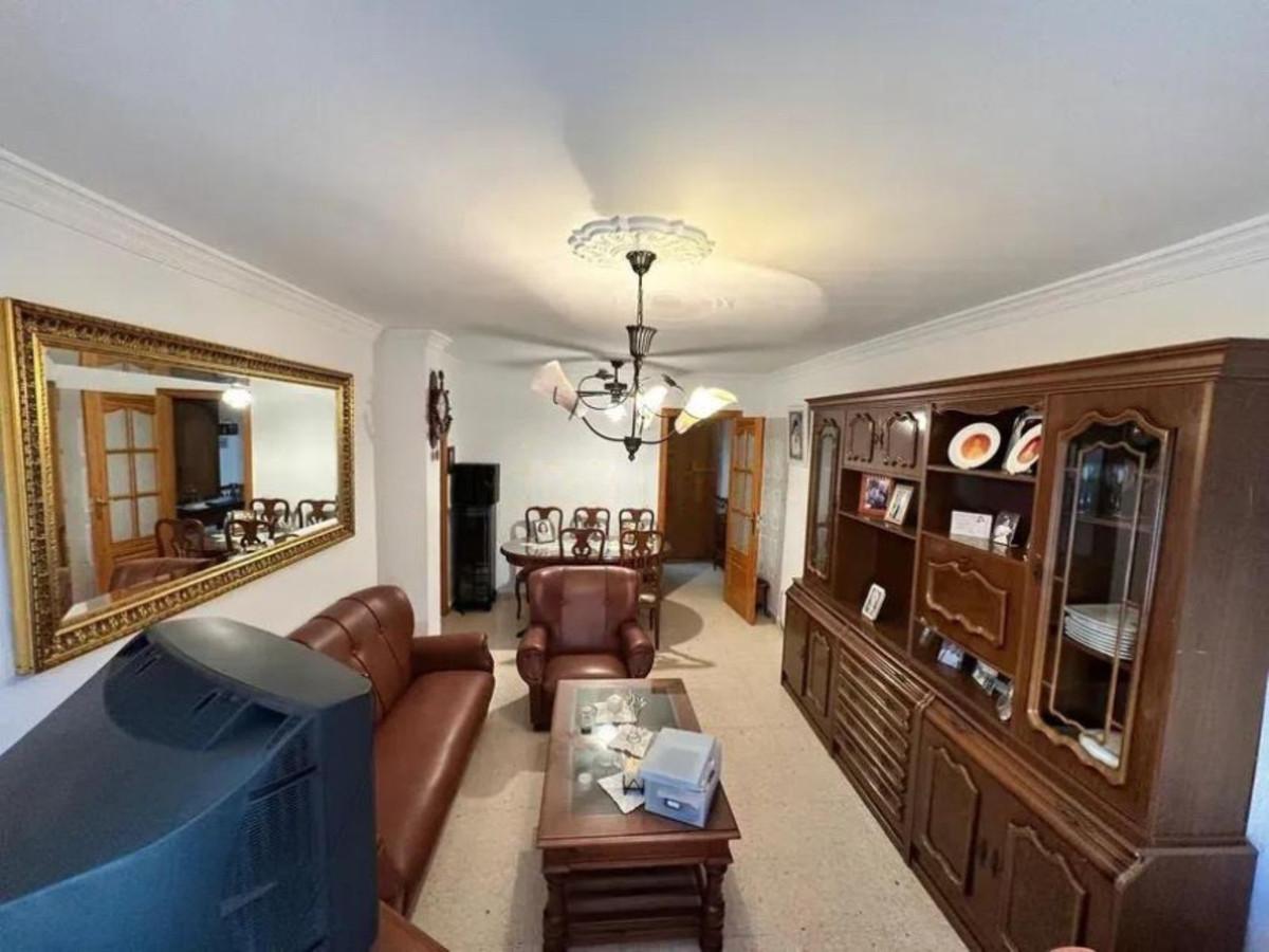 Apartment Middle Floor in San Luis de Sabinillas