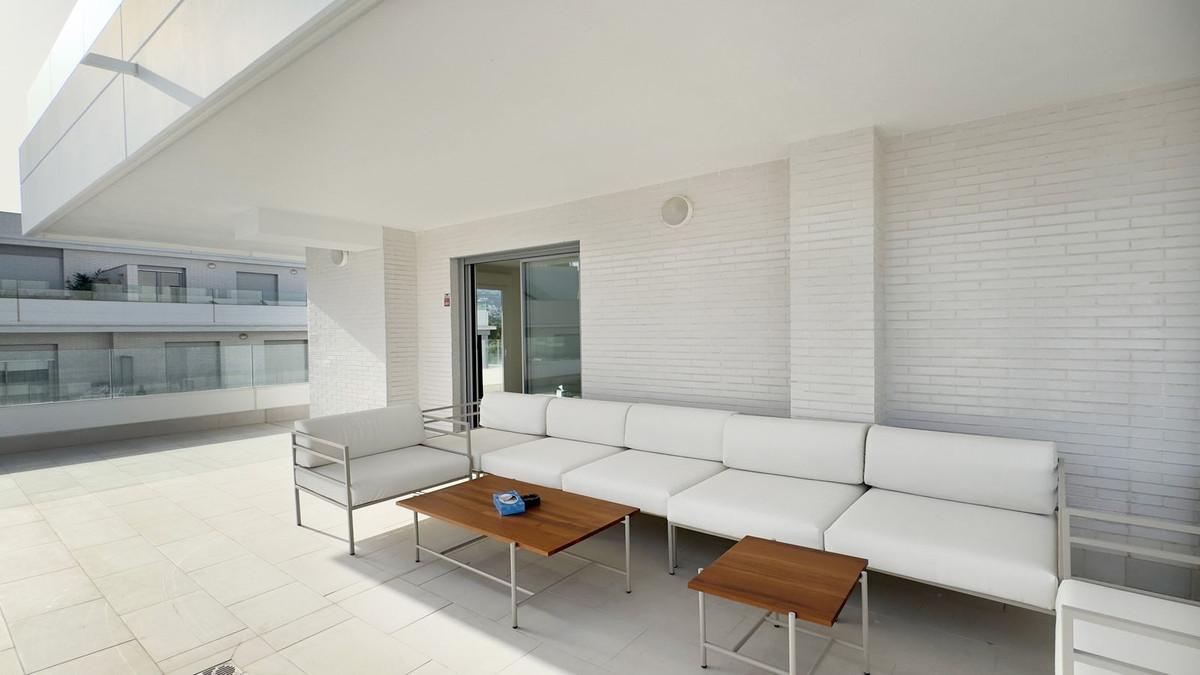 Apartment Penthouse in Nueva Andalucía