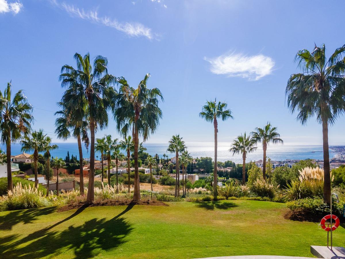 Apartment Middle Floor in Benalmadena