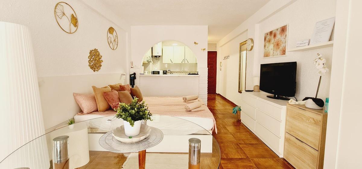 Apartment Middle Floor in Fuengirola