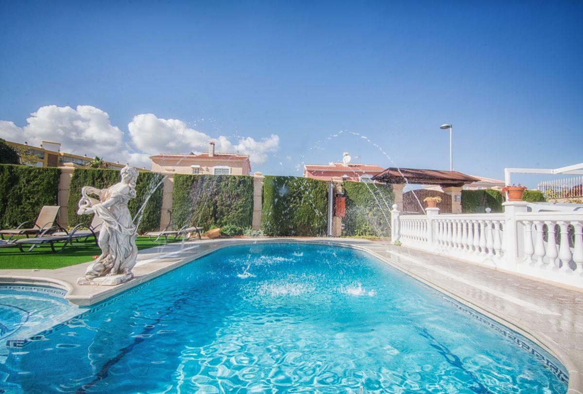 Villa Detached in Los Alamos