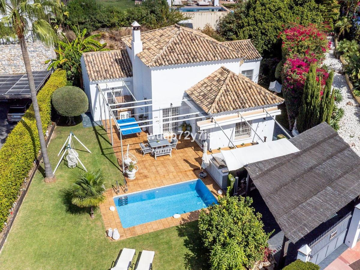 Villa Detached in Ist&aacute;n