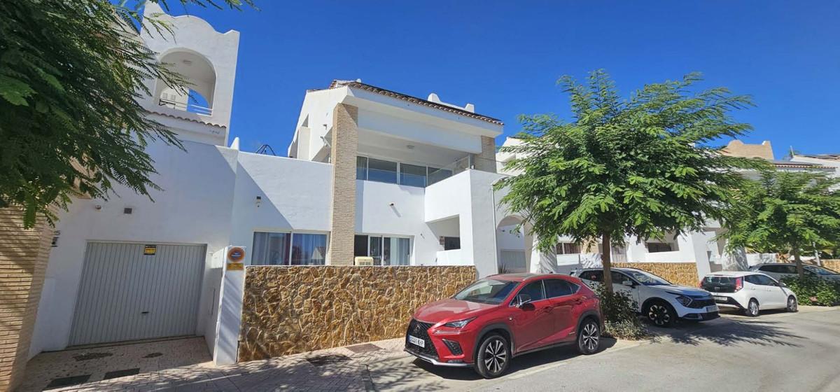 Villa Detached in Benalmadena