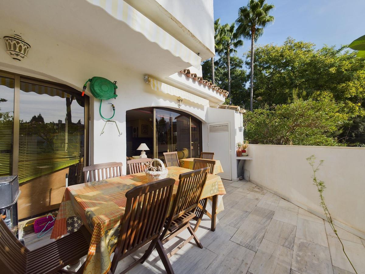 Apartment Middle Floor in Elviria