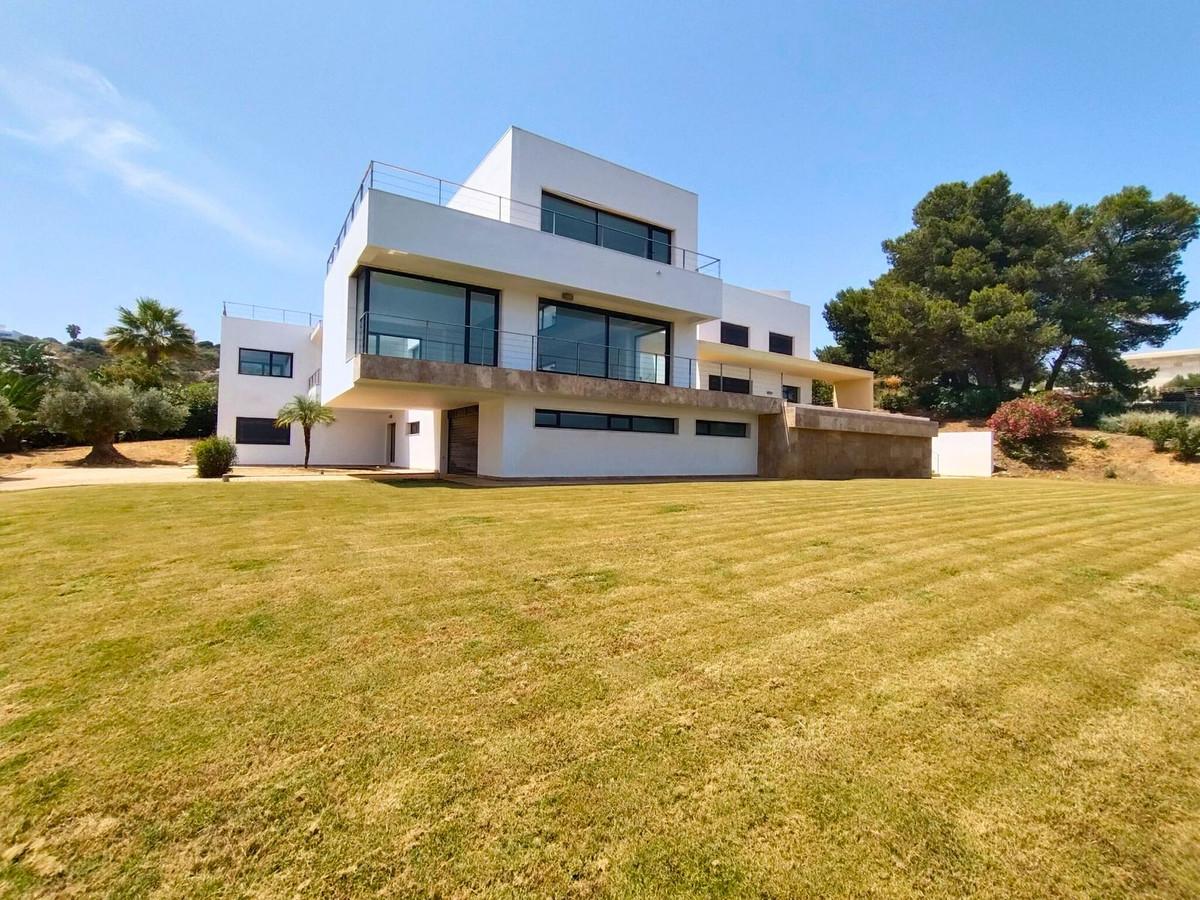 Villa Detached in Sotogrande Alto