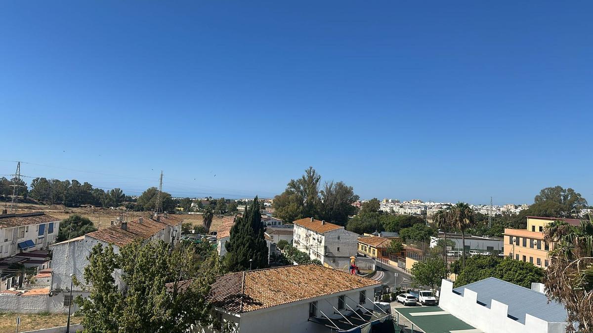 Apartment Middle Floor in Nueva Andalucía