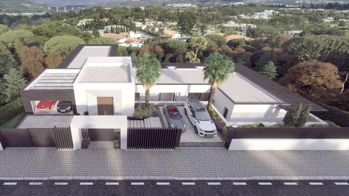 House Detached Villa in Nueva Andalucía