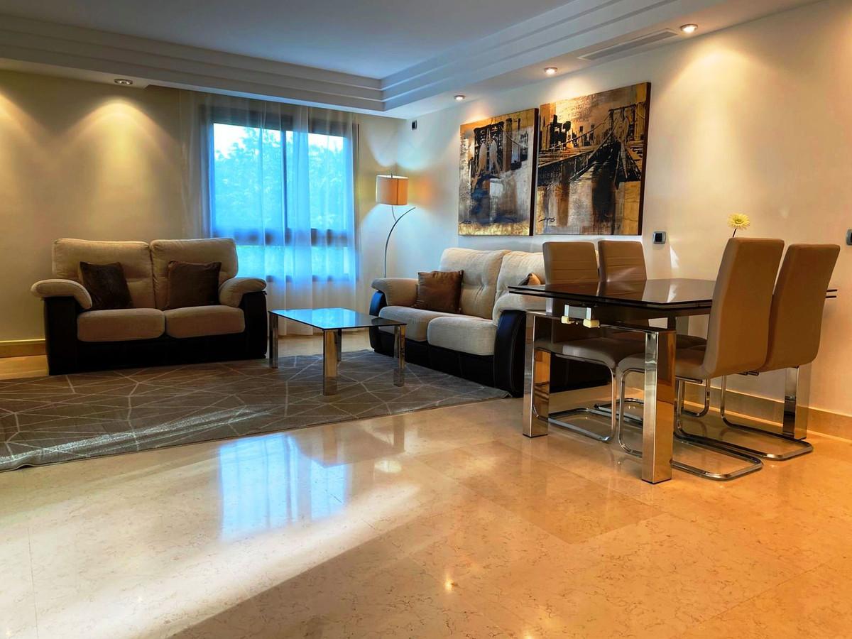 Apartment Middle Floor in Marbella