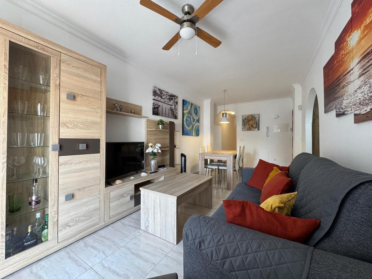 Apartment Middle Floor in Mijas Costa