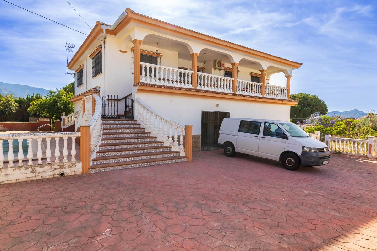 Villa Detached in Alhaurín de la Torre
