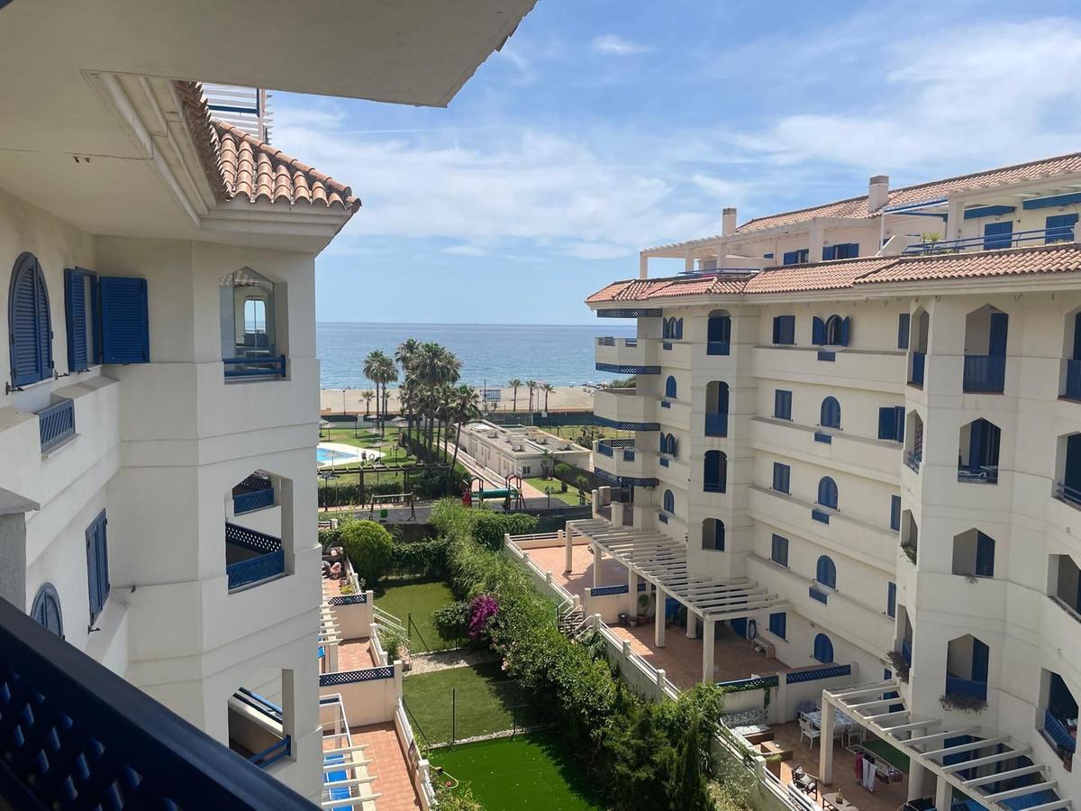 Apartment Middle Floor in San Luis de Sabinillas