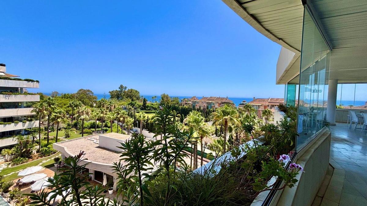 Apartment Middle Floor in Marbella