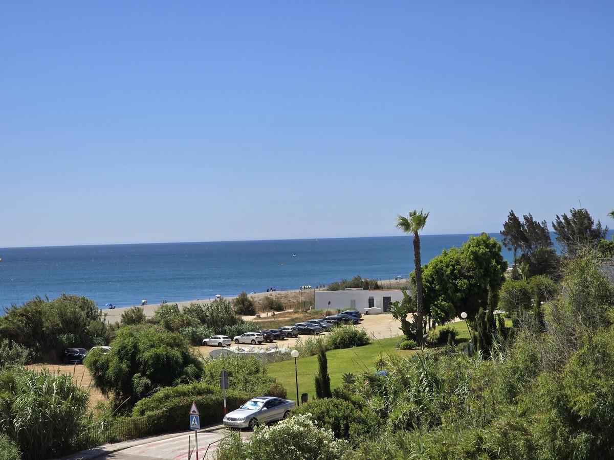 Apartment Middle Floor in San Luis de Sabinillas