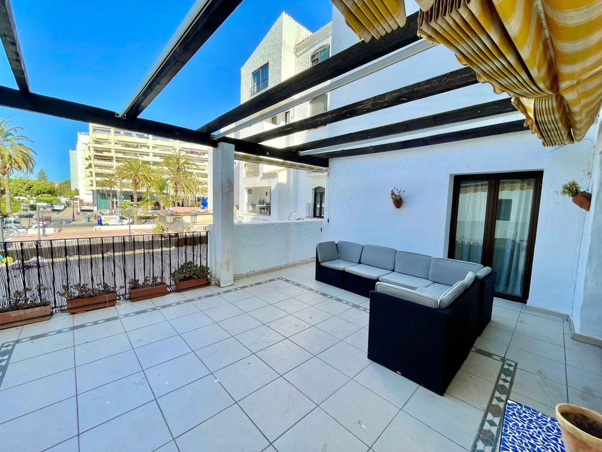 Apartment Middle Floor in Puerto Banús