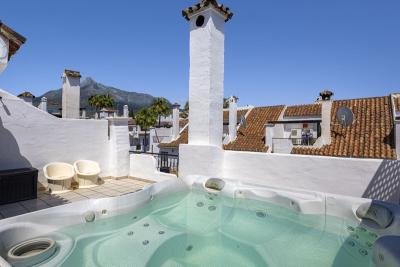 R5034868, Townhouse Terraced in Nueva Andalucía