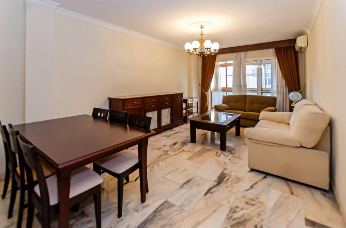 Apartment Middle Floor in Málaga Centro