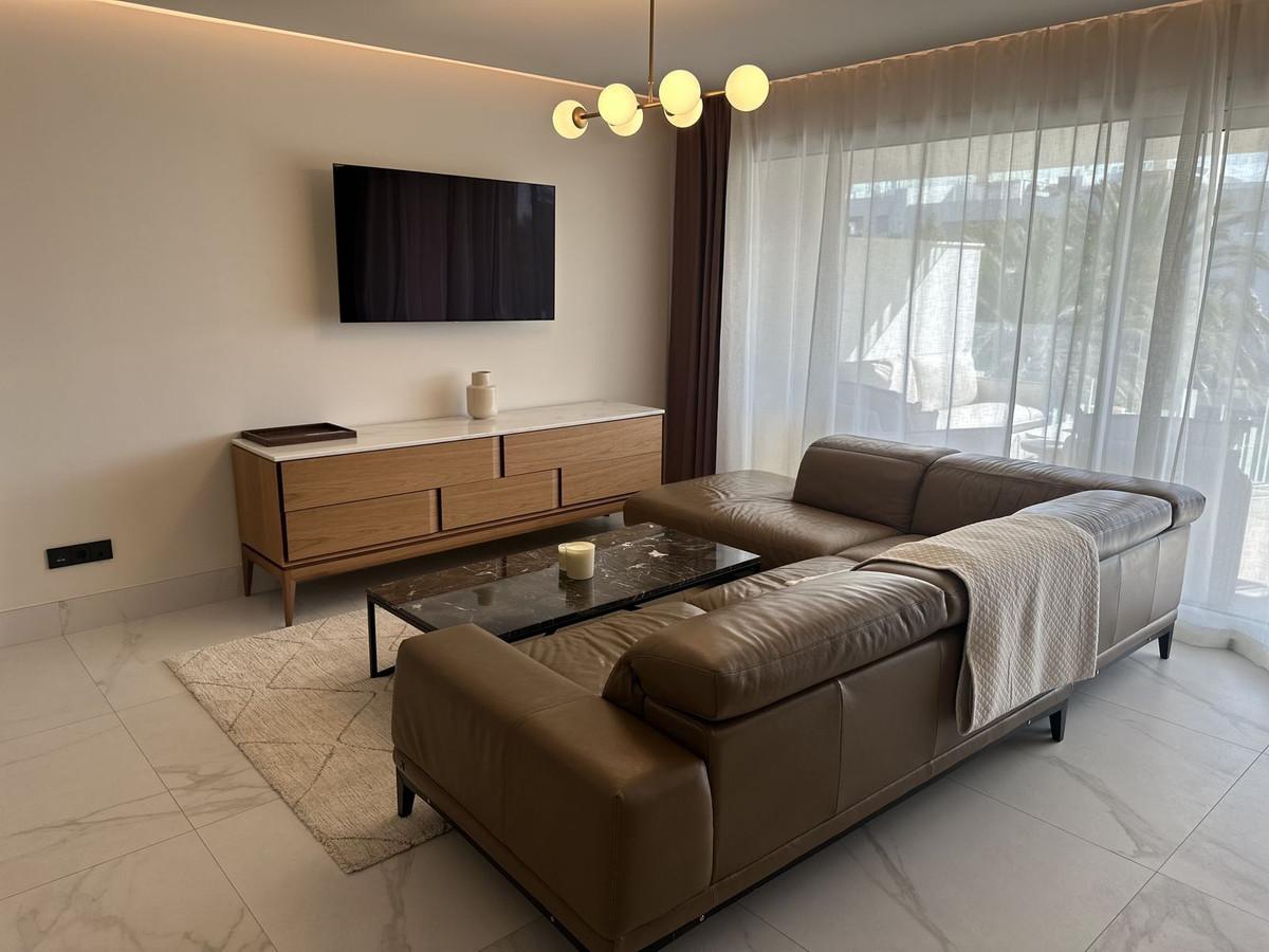 Apartment Middle Floor in San Pedro de Alcántara