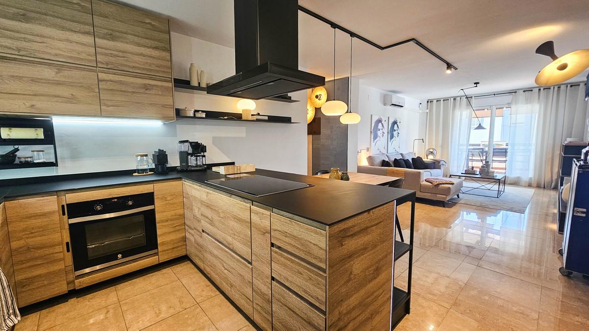 Apartment Middle Floor in Manilva