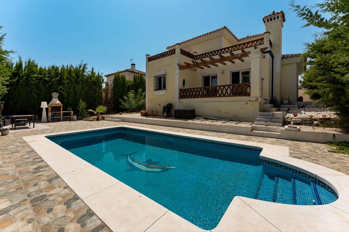 Villa Detached in Coín