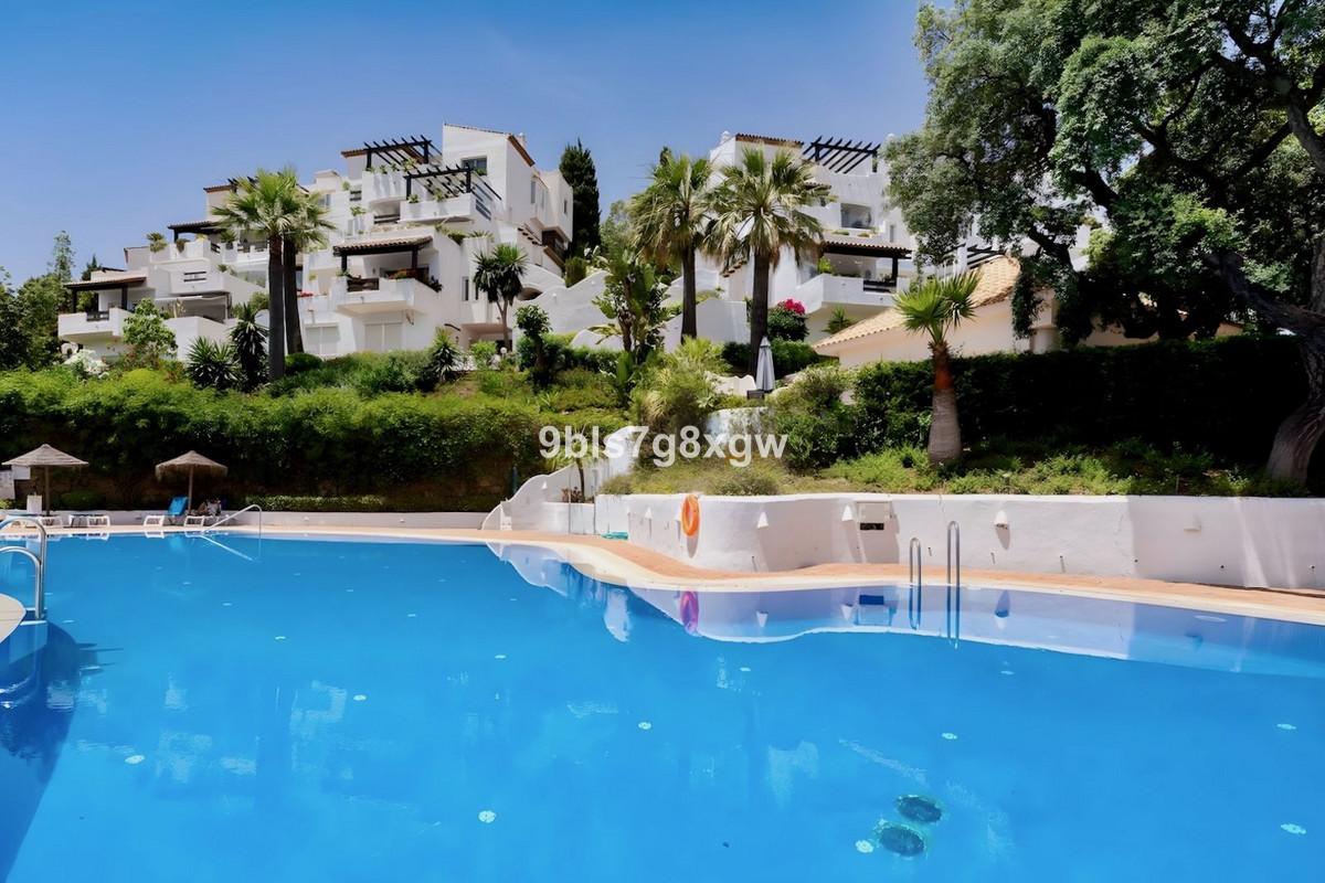 Apartment Middle Floor in La Mairena
