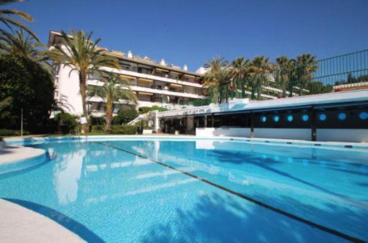 Apartment Middle Floor in Marbella