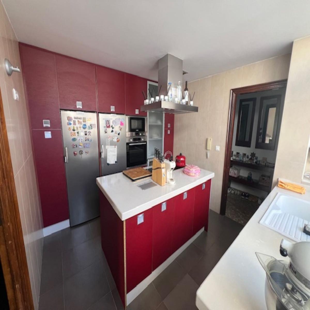 Apartment Middle Floor in La Trinidad