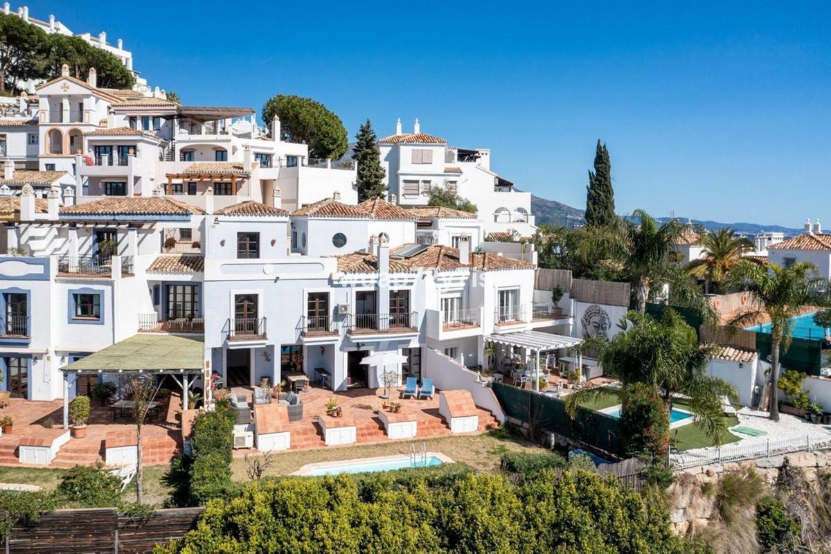 Townhouse Semi Detached in Benahavís