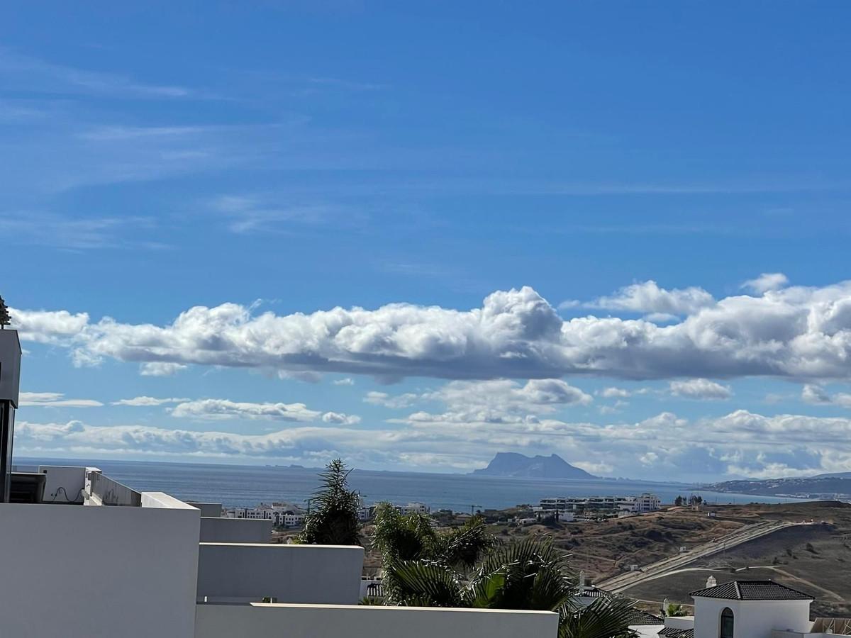 Apartment Penthouse in Estepona