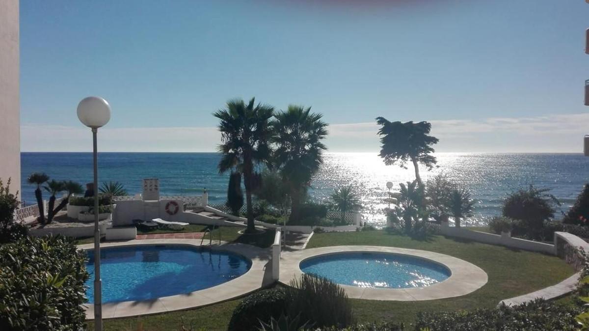 Apartment Middle Floor in Calahonda