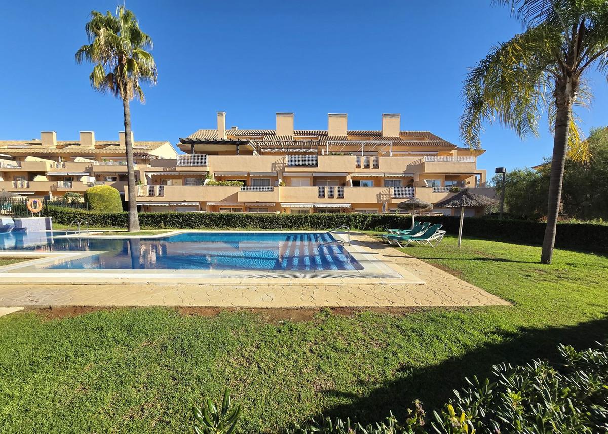 Apartment Penthouse in Elviria