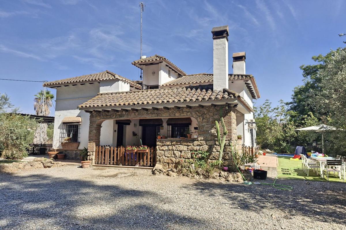 Villa Finca in Co&iacute;n