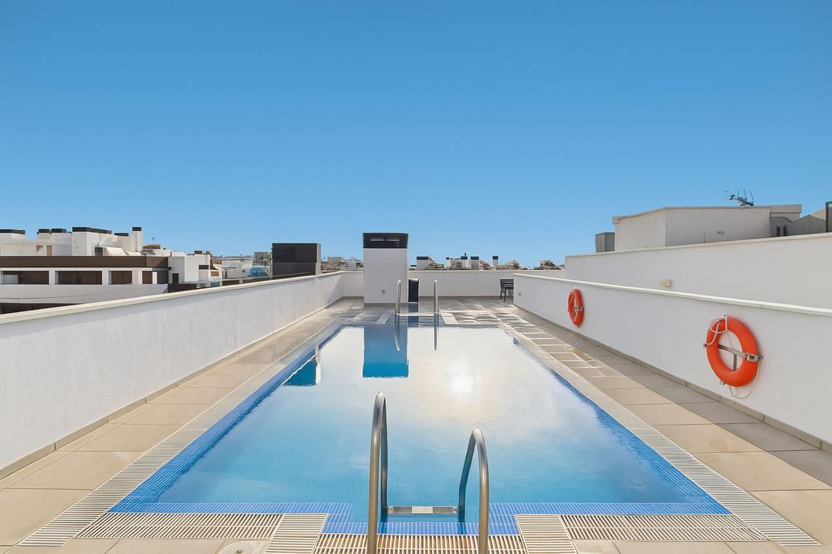 Apartment Middle Floor in Estepona