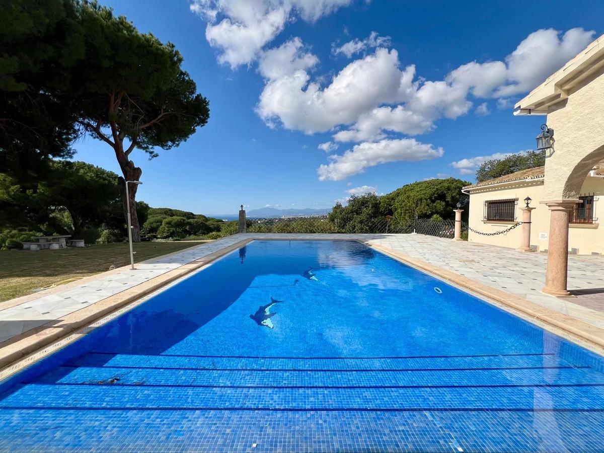Villa Detached in Elviria