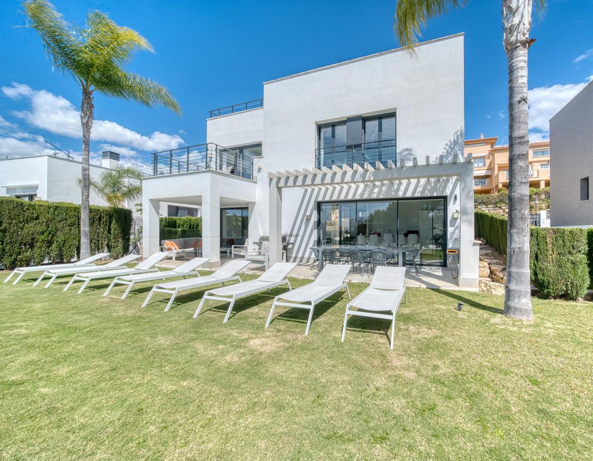 Villa Detached in Estepona