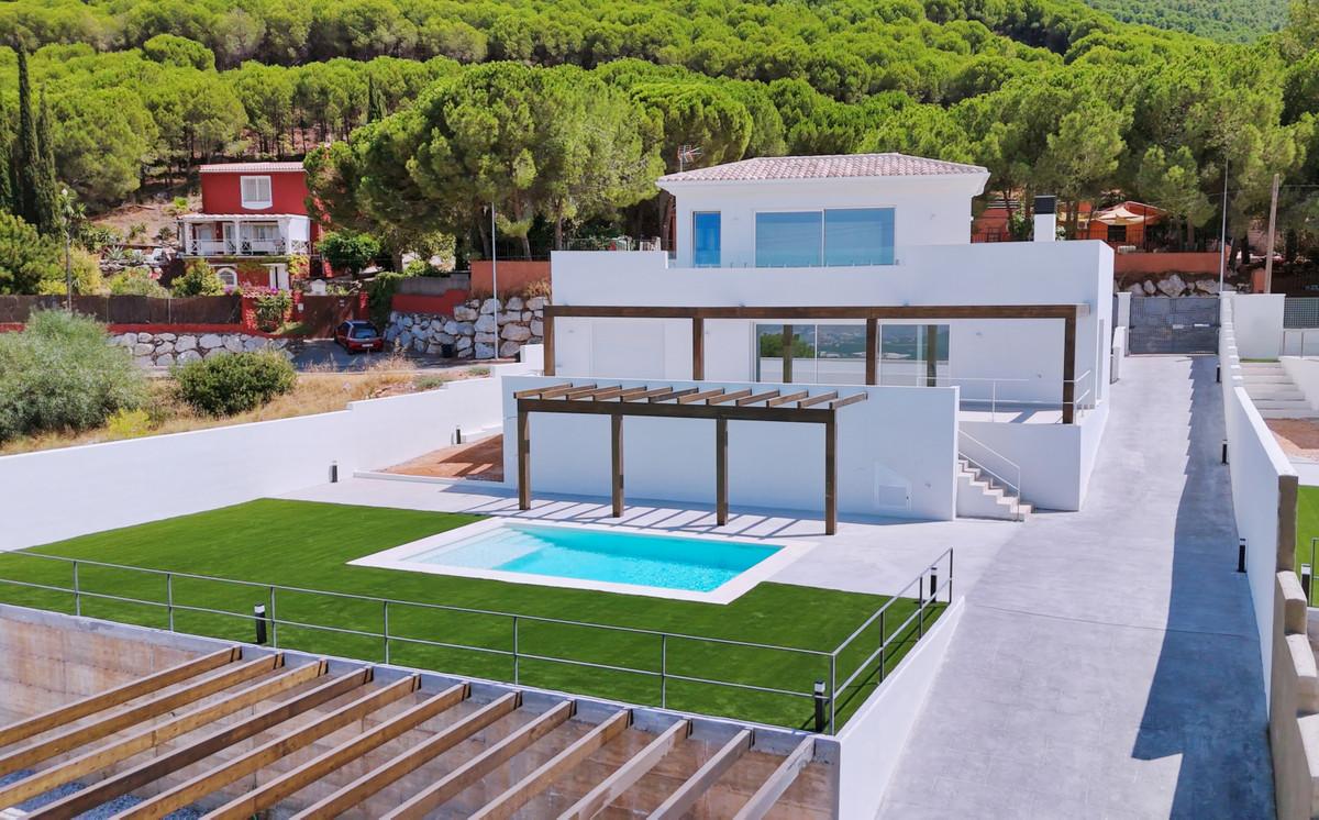 House Detached Villa in Alhaur&iacute;n de la Torre