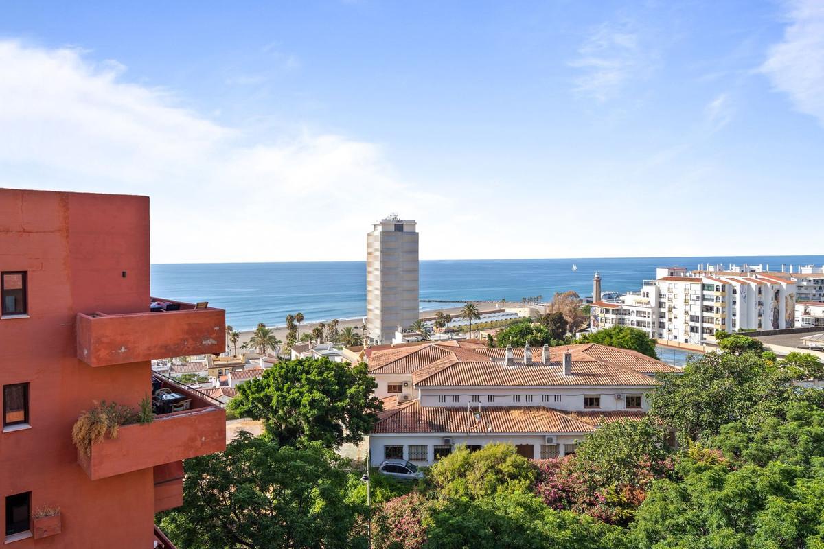 Apartment Penthouse in Estepona
