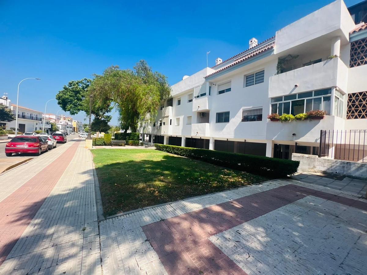 Apartment Middle Floor in Guadiaro