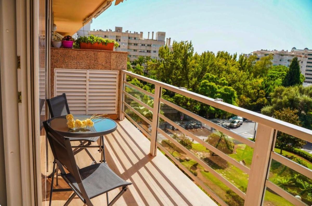 Apartment Middle Floor in Marbella