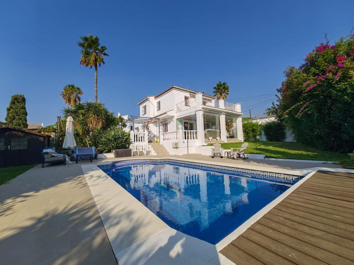Villa Detached in Estepona