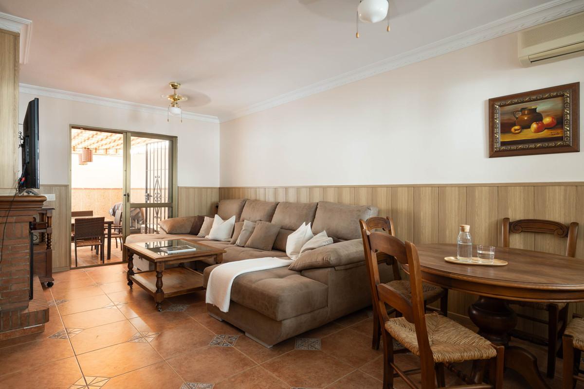 Townhouse Terraced in Las Lagunas