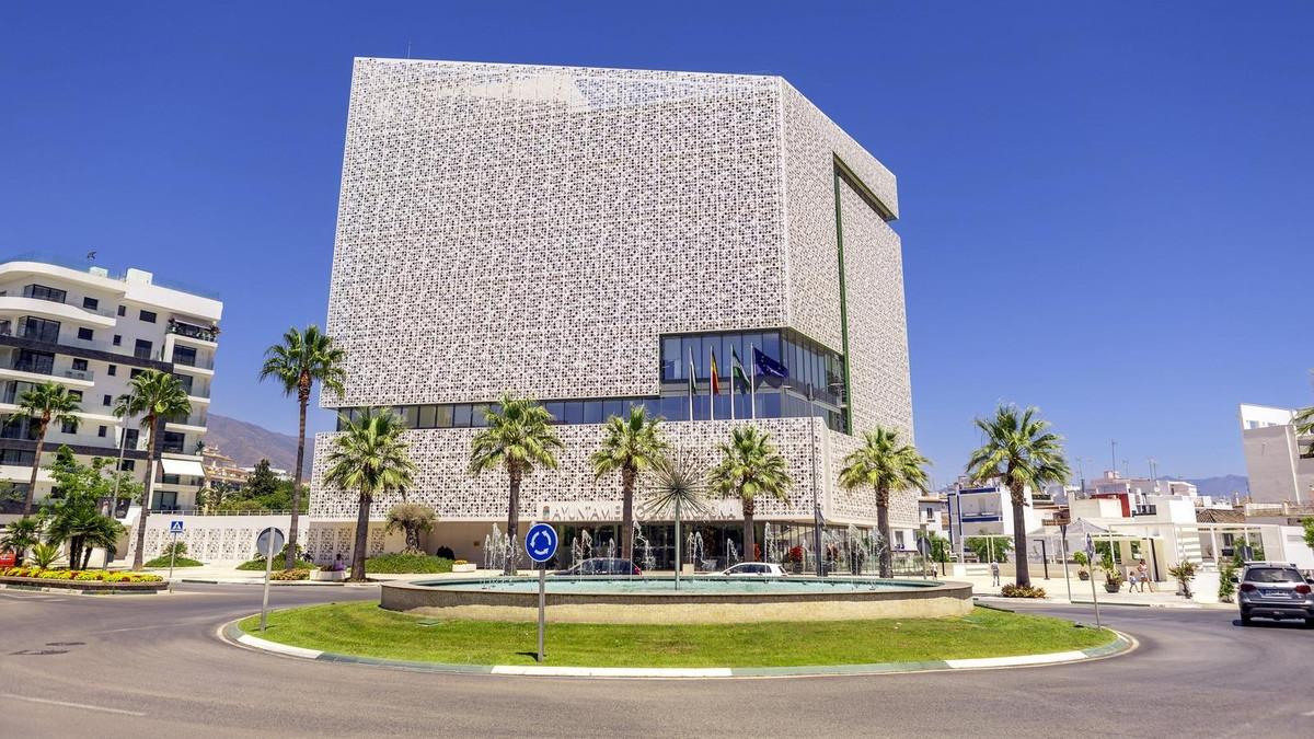 Commercial Commercial Premises in Estepona