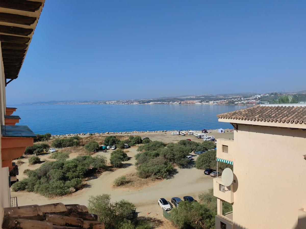 Apartment Middle Floor in Estepona